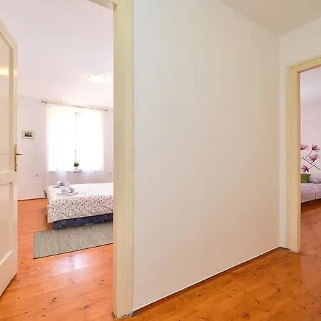 Apartment Luna